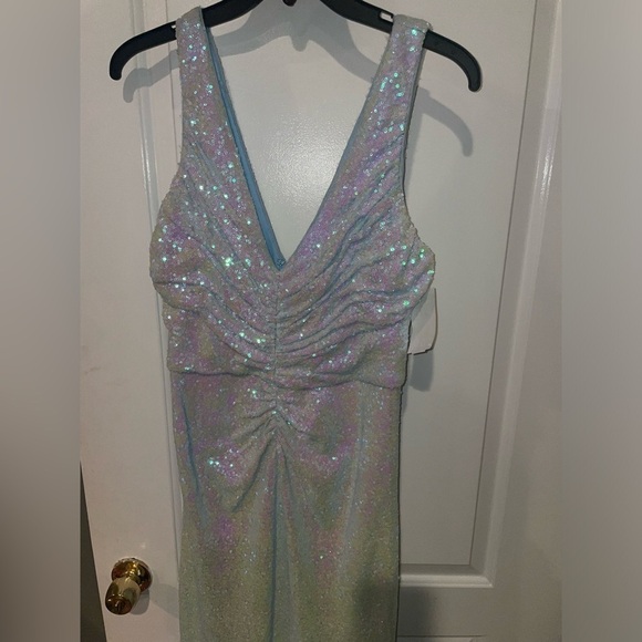 Badgley Mischka Brand Sparkling Mermaid Sequin Gown - Picture 6 of 12